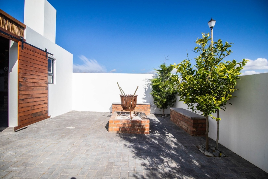 3 Bedroom Property for Sale in Sandy Point Beach Estate Western Cape